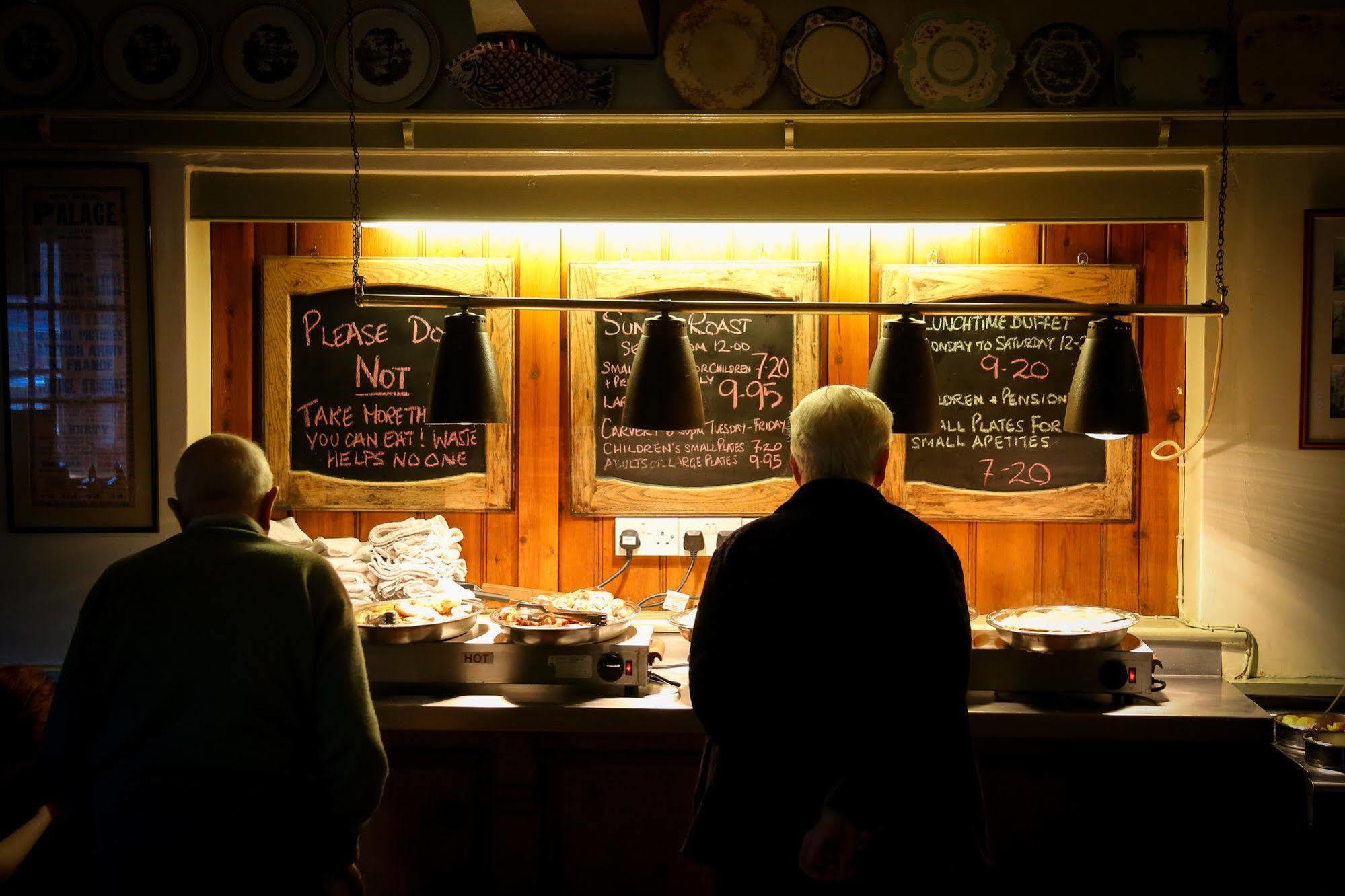 The Crown Inn Gayton  Bagian luar foto