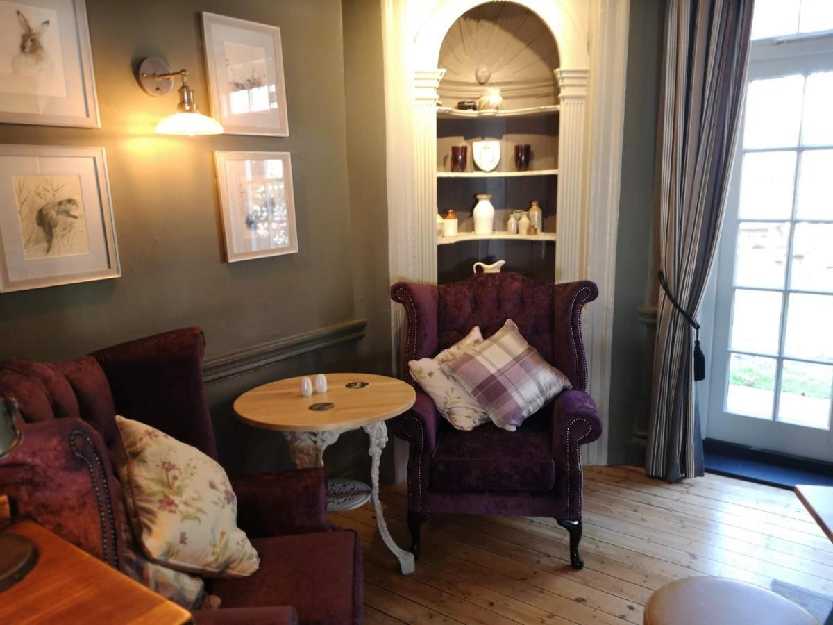 The Crown Inn Gayton  Bagian luar foto